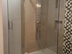 1_shower-enclosure